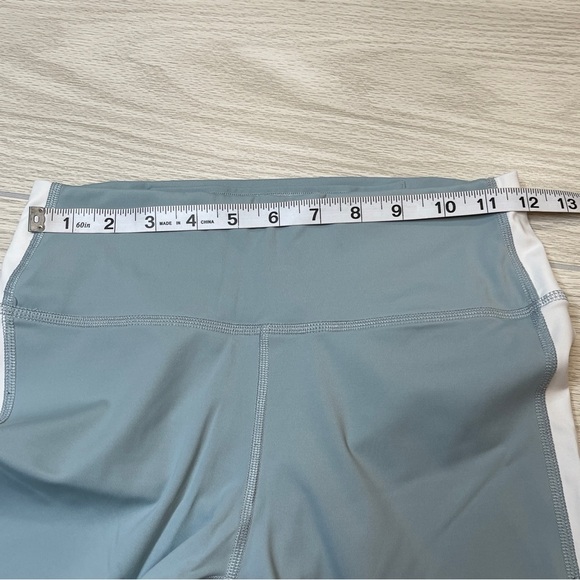 Gilly Hicks Hollister Light Blue White Stripe Active Leggings Women’s size M - Picture 10 of 12